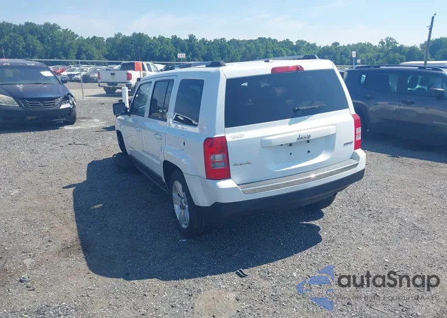 1C4NJRCB5ED928469: 42571053