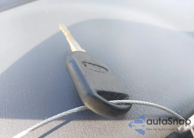 1FMZU75W64UA86135: 42570126