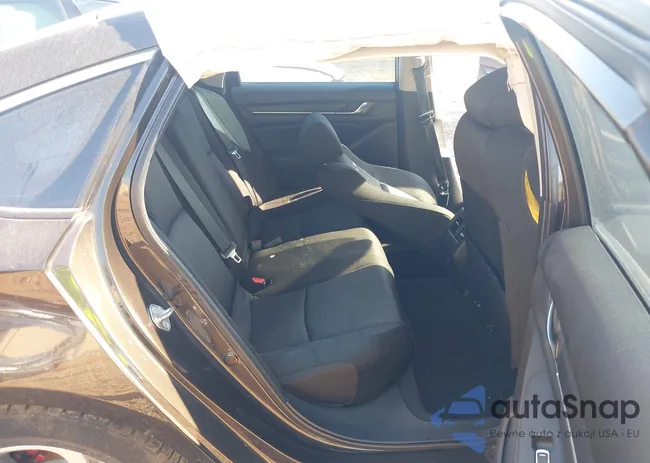 1HGCV1F4XJA041540: 42570228