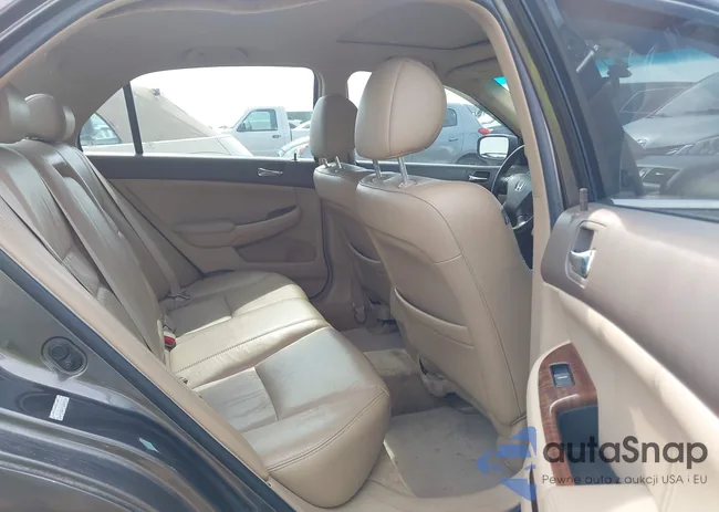 1HGCM66547A006249: 42570239