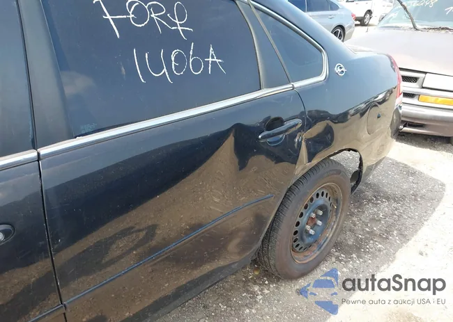 2G1WB58K779352976: 42570354