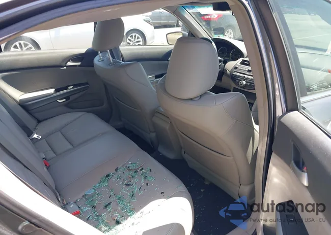 1HGCP26899A118798: 42571546