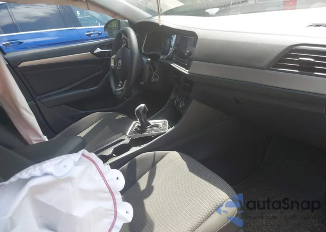 3VWC57BU3MM083009: 42571802