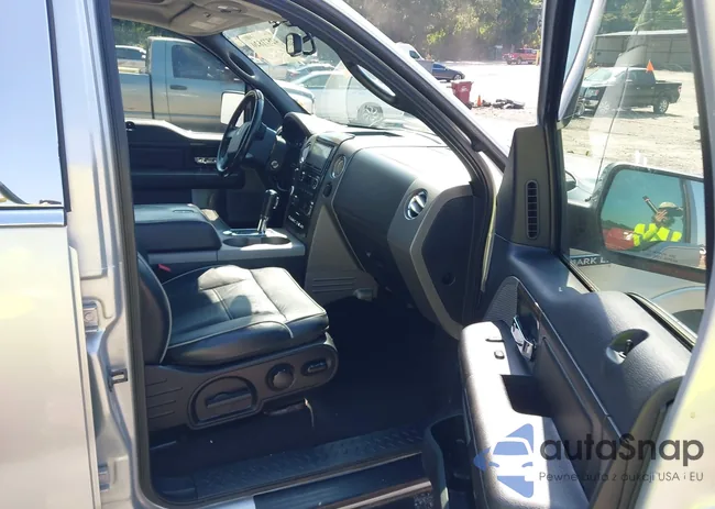 5LTPW185X8FJ06769: 42571820