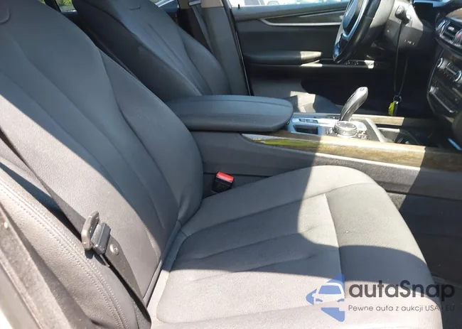 5UXKR0C54F0P15523: 42572031