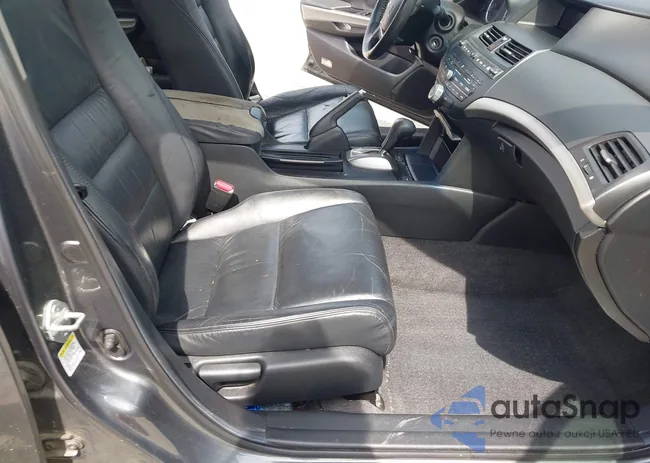 1HGCP26818A110113: 42572043