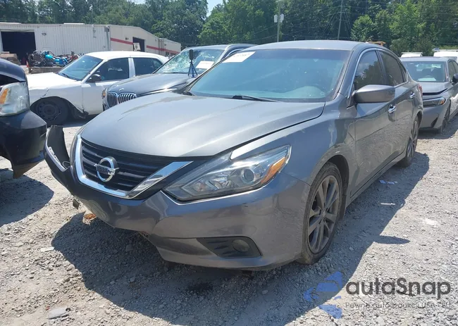 1N4AL3AP5JC160552: 42572087