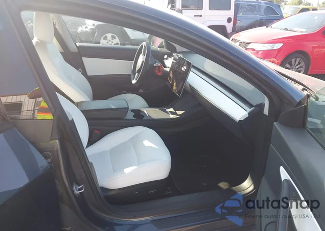 5YJ3E1EC3MF870307: 42571189