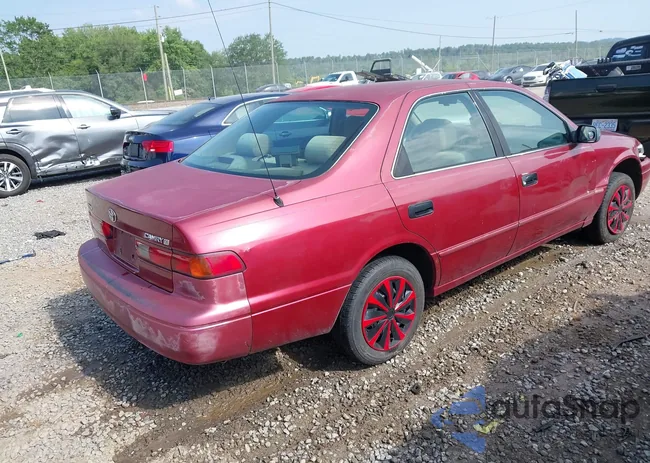 4T1BG22K5WU269610: 42572637