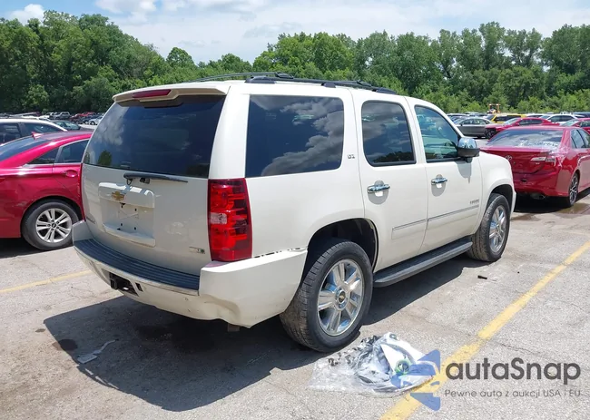 1GNUKCE03AR226317: 42572638