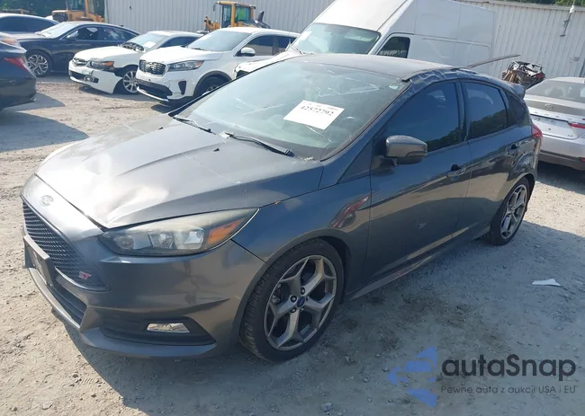 1FADP3L93JL325384: 42572792