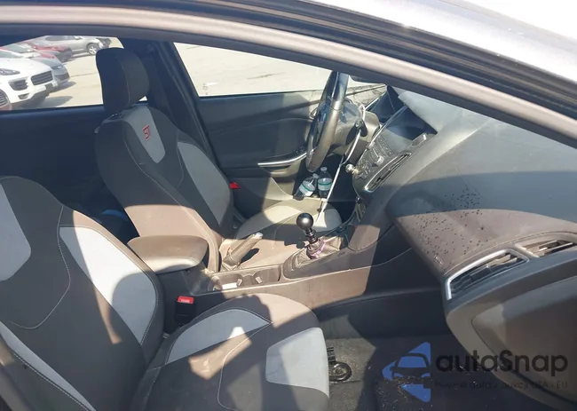 1FADP3L93JL325384: 42572792