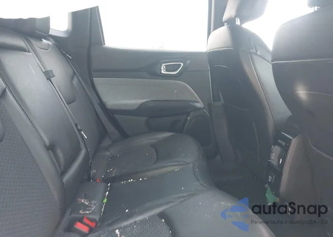 3C4NJDBN4RT100797: 42572805