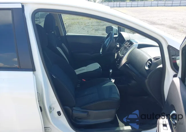 3N1CE2CP4JL353061: 42572846