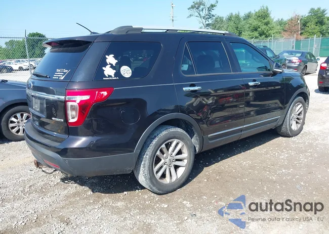 1FM5K7D86EGA27075: 42572920