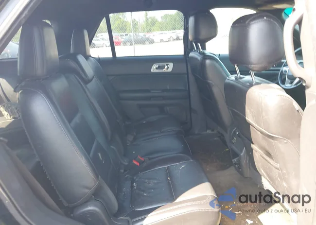 1FM5K7D86EGA27075: 42572920