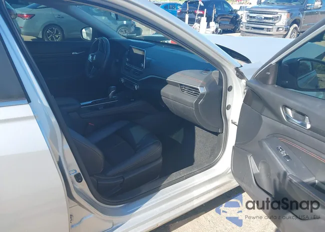 1N4BL4CV4KC195249: 42572963