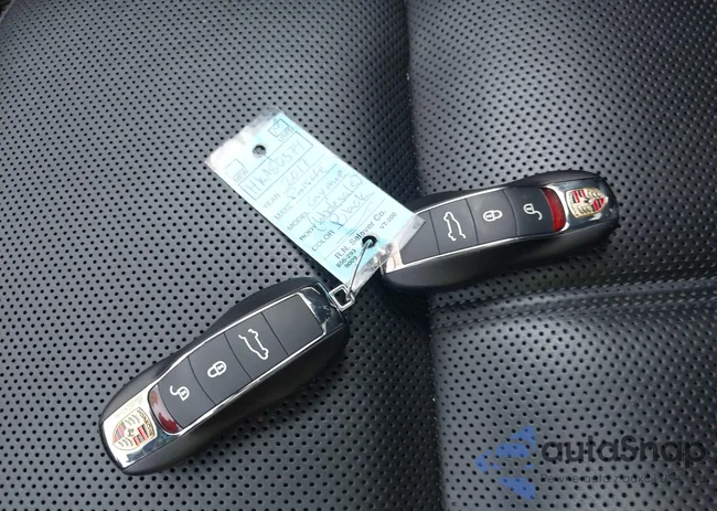 WP1AA2A25HKA80374: 42573042