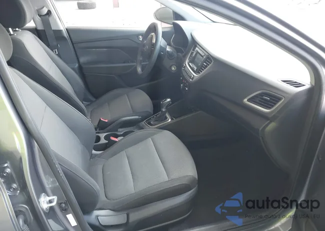 3KPC24A37KE039329: 42572110