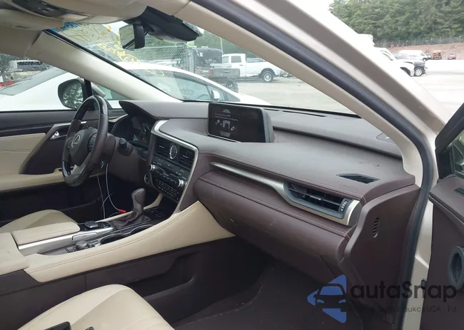 2T2BGMCA8HC019747: 42573590