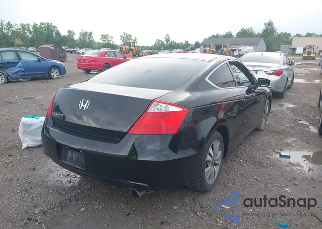 1HGCS12319A021632: 42573684