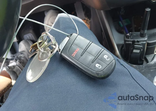 3C4PDCABXJT382966: 42573759