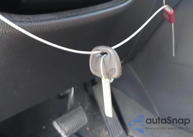 KNDJN2A24G7367180: 42573774