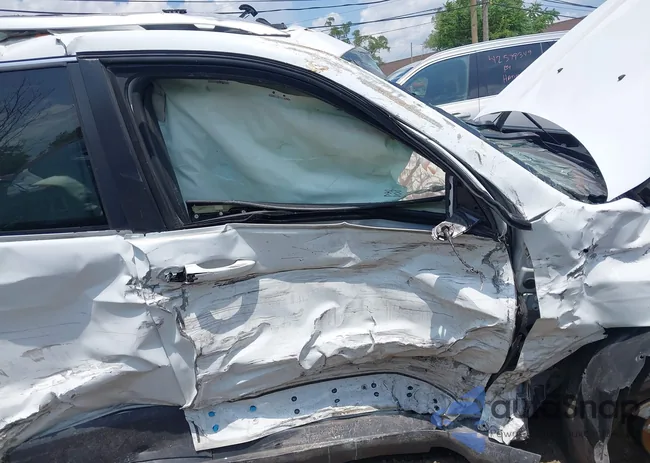 1C4PJMDB3EW158982: 42573775