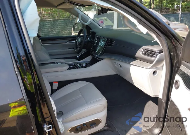 1C4SJUBP5RS126203: 42573802