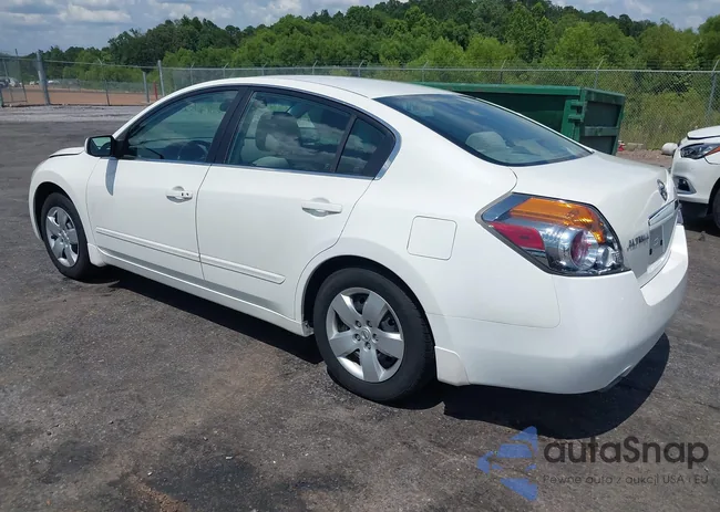 1N4AL21E68N495908: 42573452