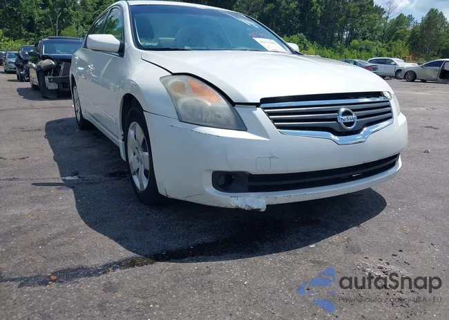 1N4AL21E68N495908: 42573452