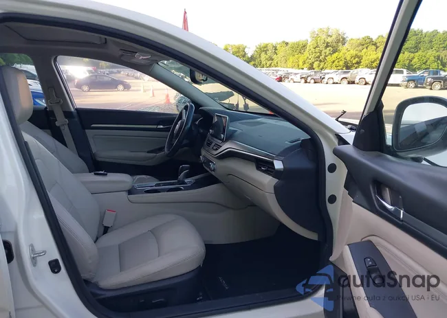 1N4BL4EW9KC152967: 42574536