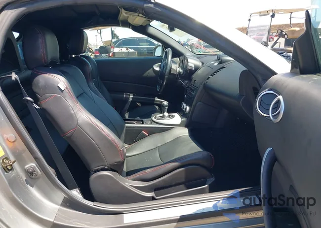 JN1AZ36A06M455950: 42574676