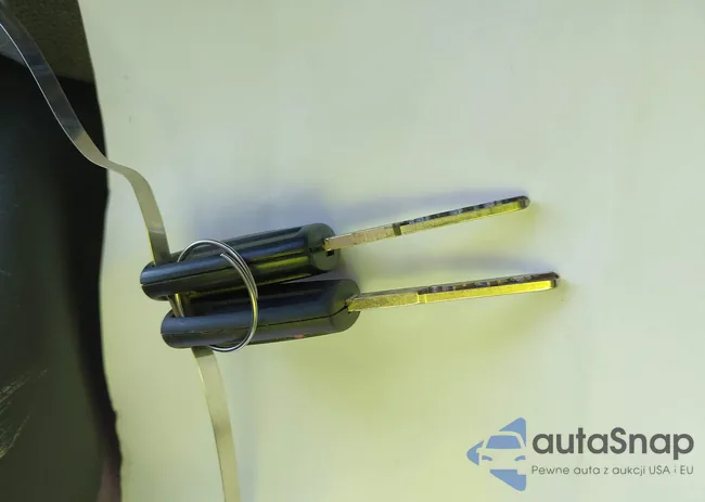 3FADP4AJXEM211776: 42574815