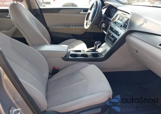 5NPE24AF7FH040534: 42574854