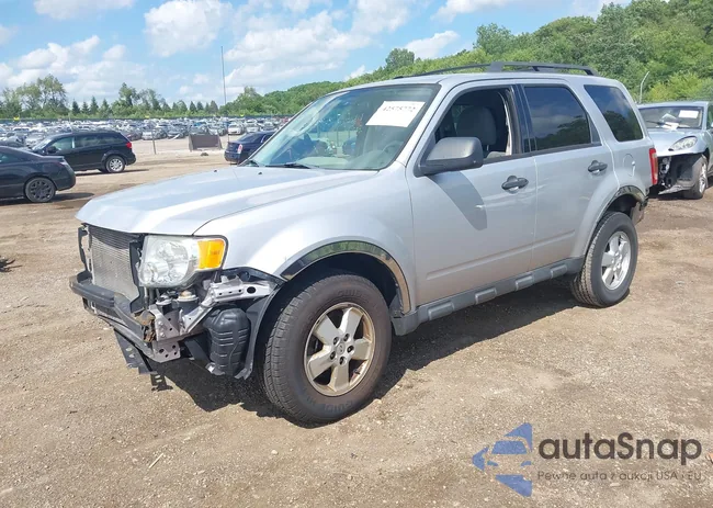 1FMCU9C7XCKA51234: 42575772