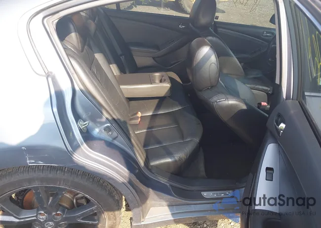 1N4AL2AP0AN560968: 42575997