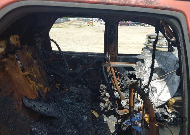 1FMYU03176KA99100: 42576015