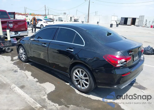 W1K3G4EBXMJ275424: 42575180