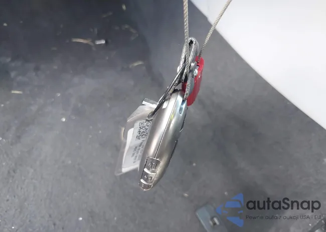 KM8HECA36RU167477: 42575239