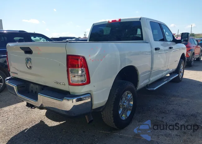 3C6UR5DJ2RG303949: 42575281