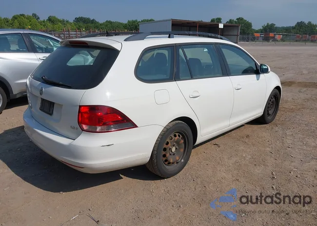 3VWKZ7AJ6AM631670: 42575307