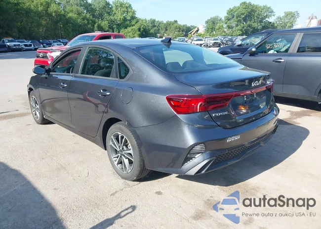 3KPF24AD0PE673790: 42576848