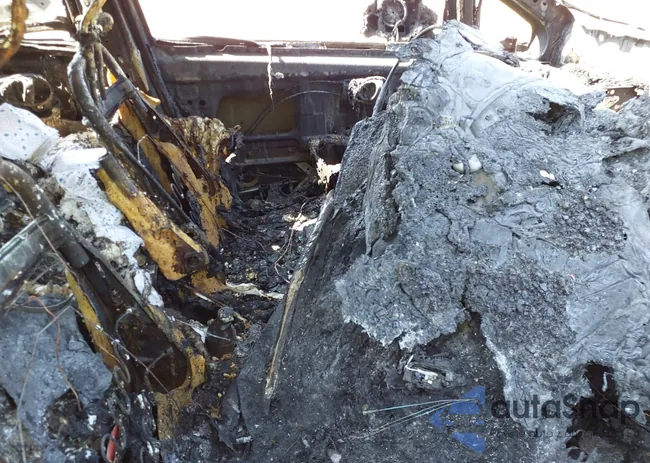 3N1CE2CP0GL387958: 42576918