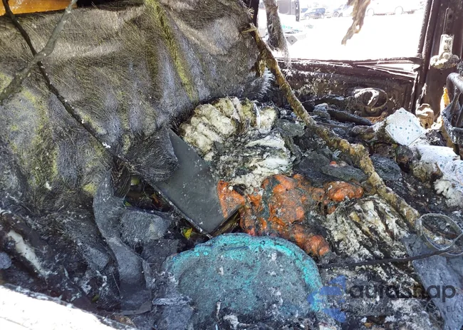 3N1CE2CP0GL387958: 42576918