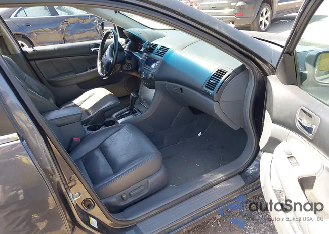 1HGCM66564A067887: 42576153