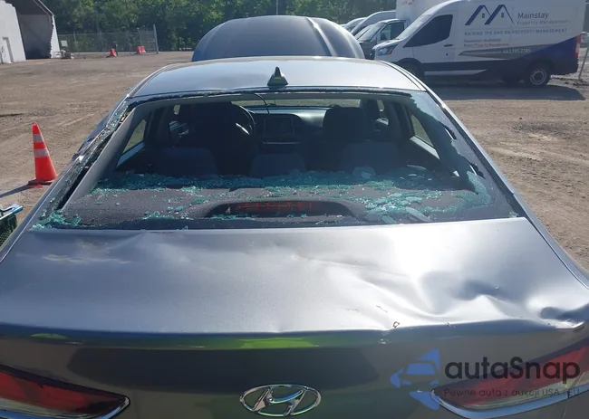 5NPE24AF7JH678551: 42576164