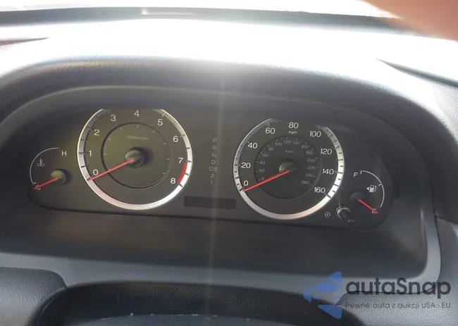 1HGCP26798A133680: 42576235