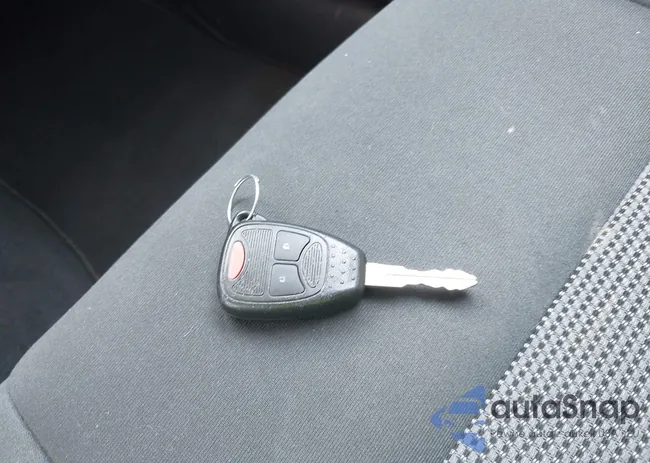 1C4NJRFB4CD589471: 42576393