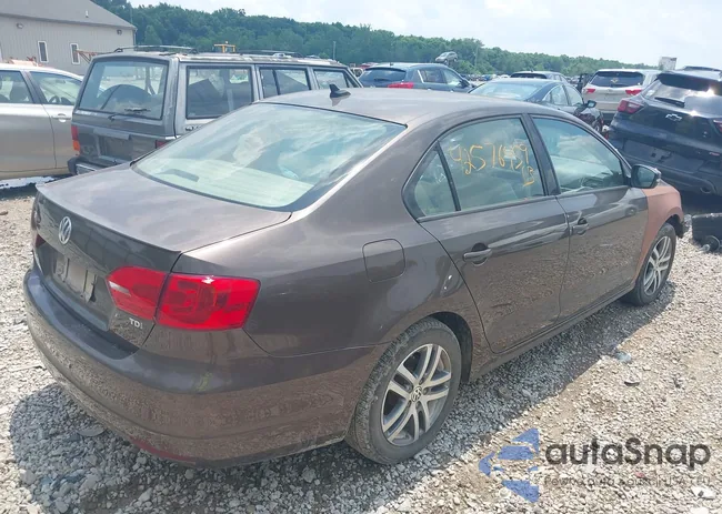 3VWLL7AJ3CM349740: 42576459